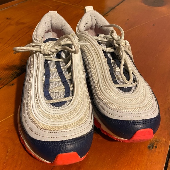 Women’s Nike Air Max 97’s - Picture 5 of 8